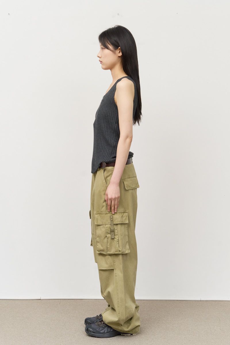(W) Grain Sleeveless