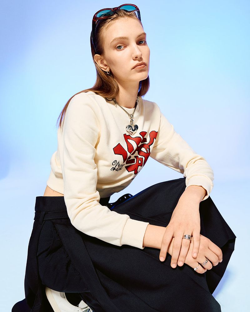 DEVIL HEAD LOGO CROP SWEATSHIRT-IVORY