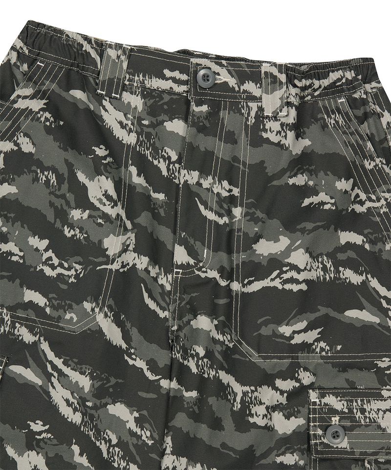 UTILITY CARGO CAMO SHORTS