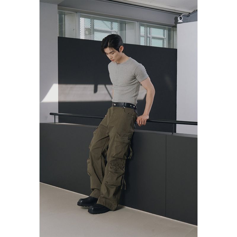 Signature leather cargo pants(Khaki)
