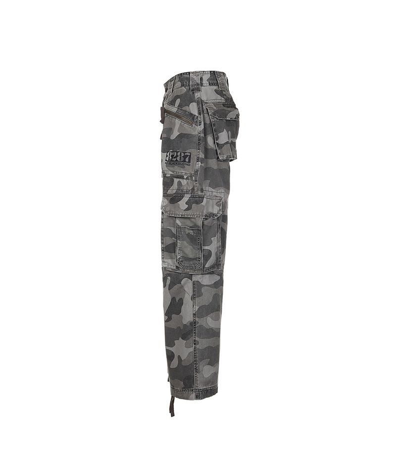 8287 Graffiti Logo Camo Cargo Pants (Gray)