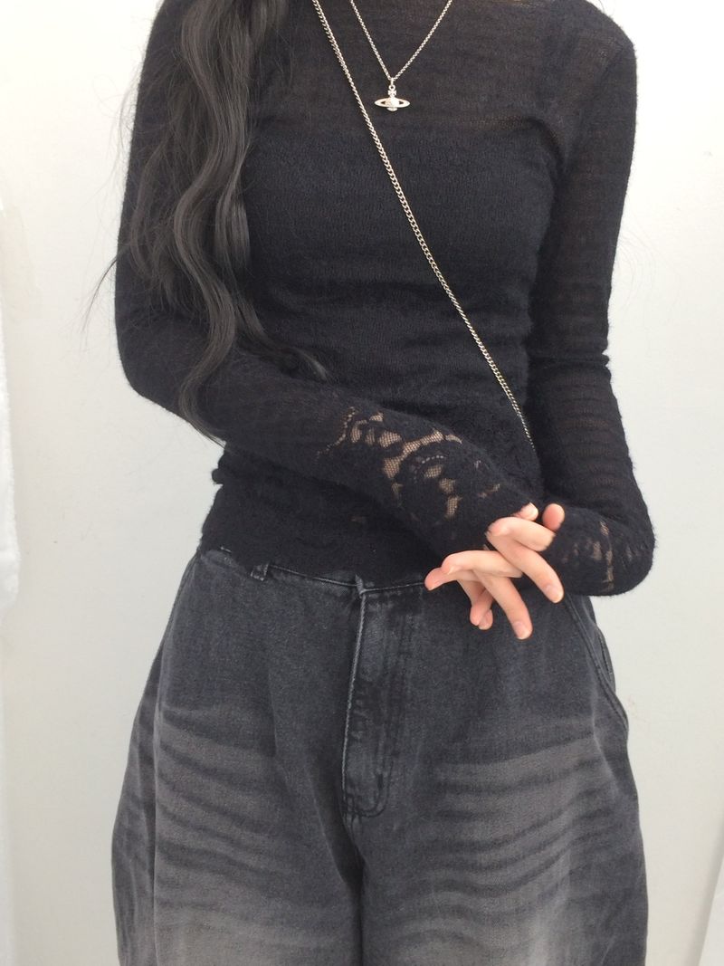 Flower Lace Slim Knit Top