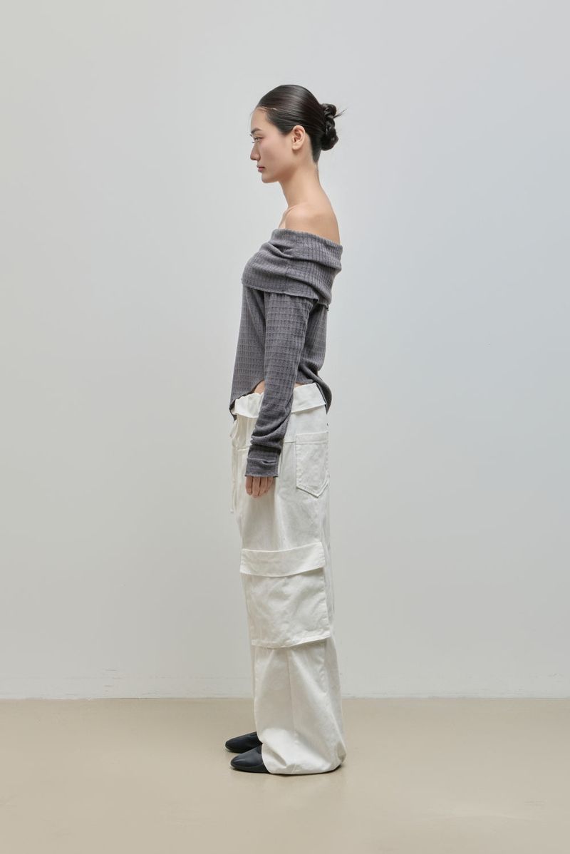 Cowl-neck Open Shoulder Tee_Charcoal