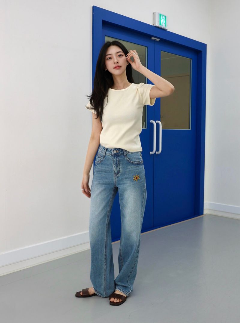 FLOWER EMBROIDERED STRAIGHT DENIM code 26215