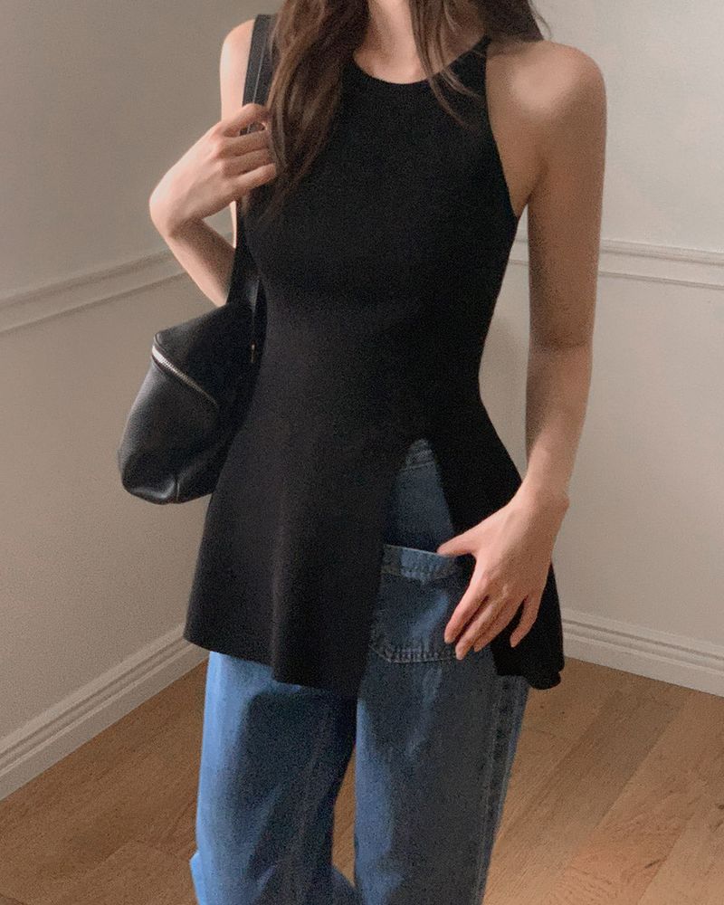 Joa Halter Slit Sleeveless