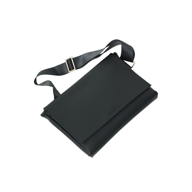 IUGAMAKARAS（イウガマカラス）の「Car Materials Square Bag（Bags）」