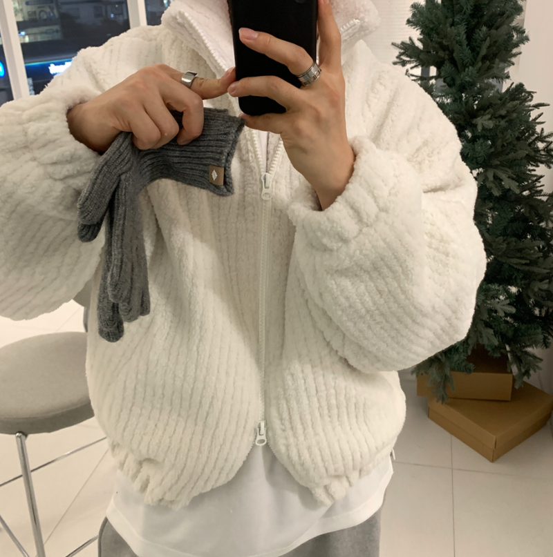 Wonderant Overfit Boucle Two-Way Padded Zip-Up
