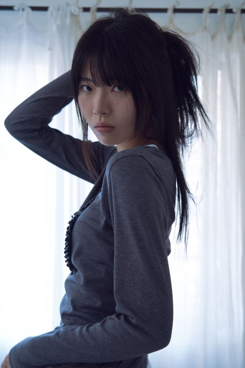 cream u-neck long sleeve_melange grey