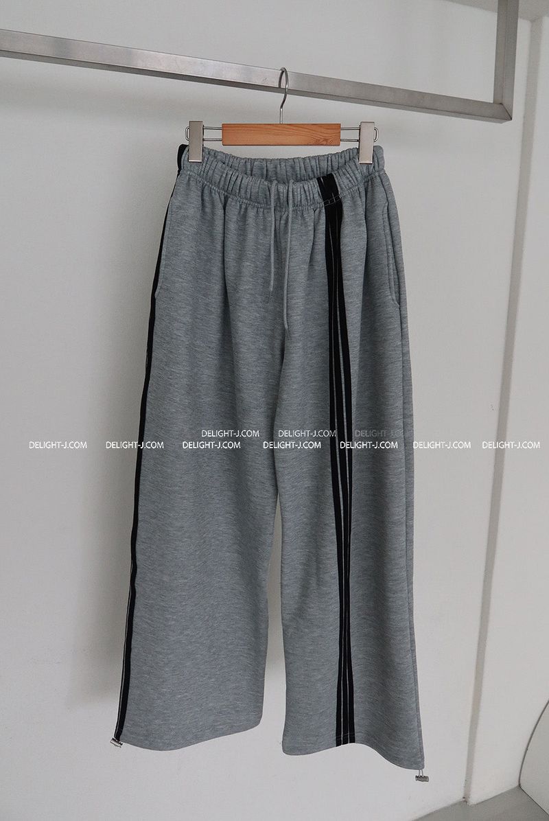 Breeze fleece-lined track string wide pants