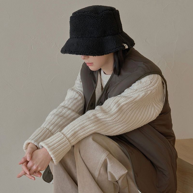 VA Square Label Reversible Bucket Hat / Black