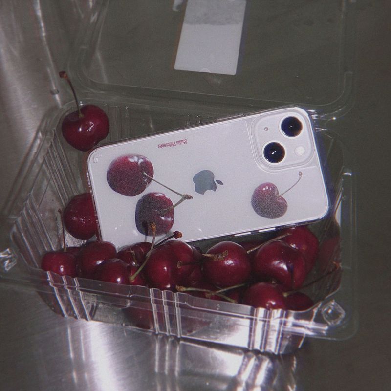Hard Cherry Case (clear.2)