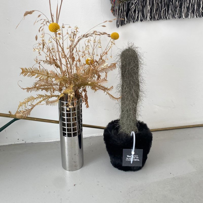 FLUFFY POT (M