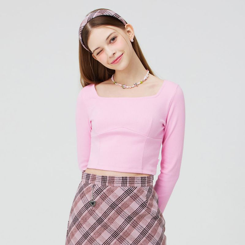 VVV（ブイブイブイ）の「SQUARE NECK LONG SLEEVE CROP TOP _ PINK（Tops）」