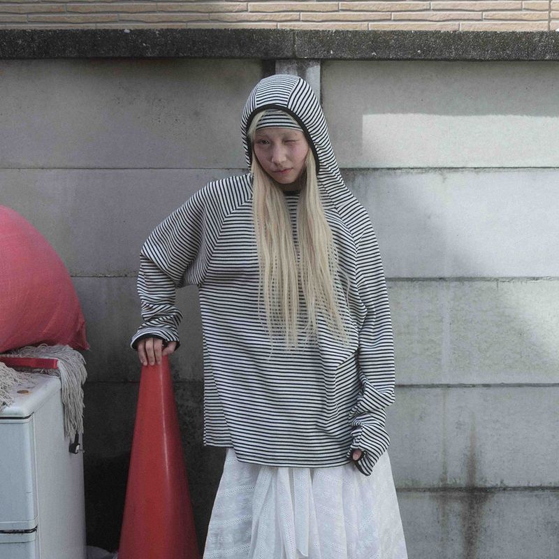 KOOKEESEE（クキシ）の「Stripe Waffle Hoodie (black/ivory)（Tops）」