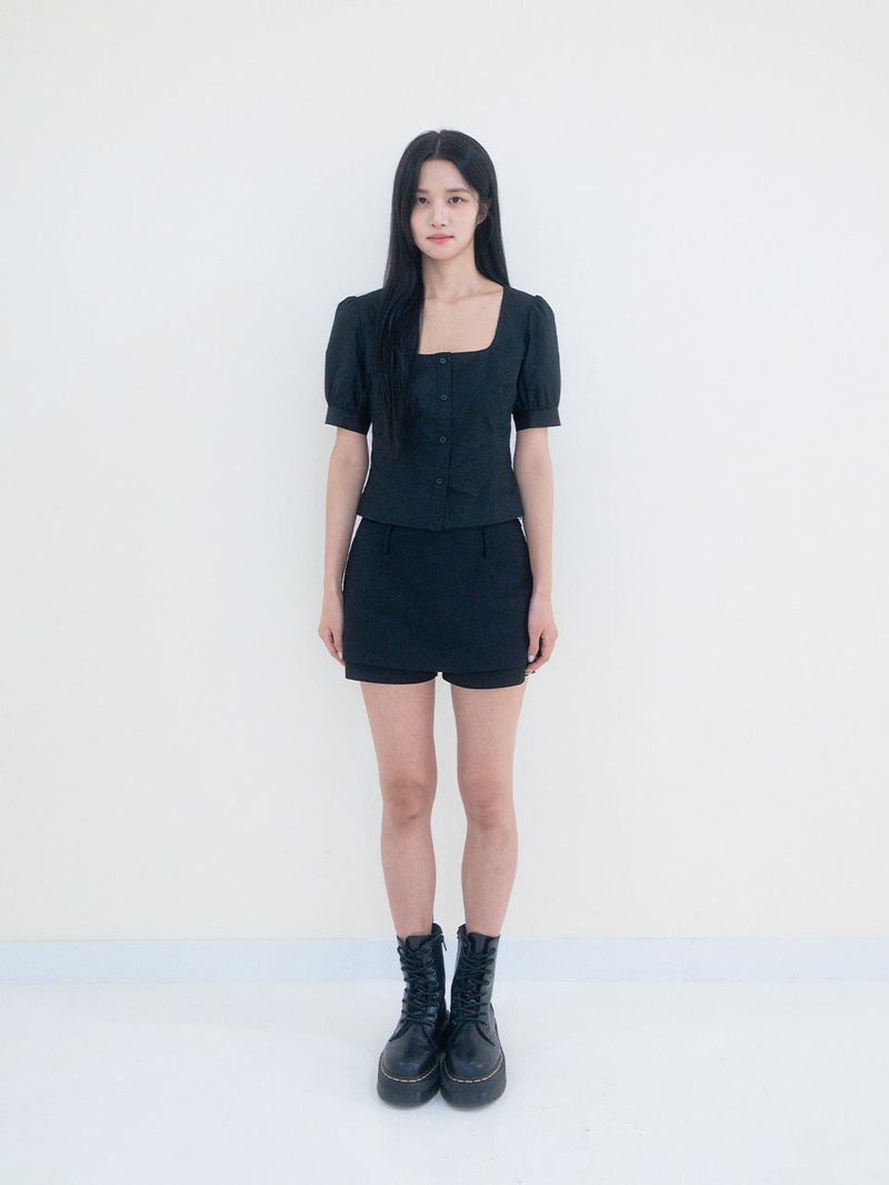 Ririu blouse (Black)