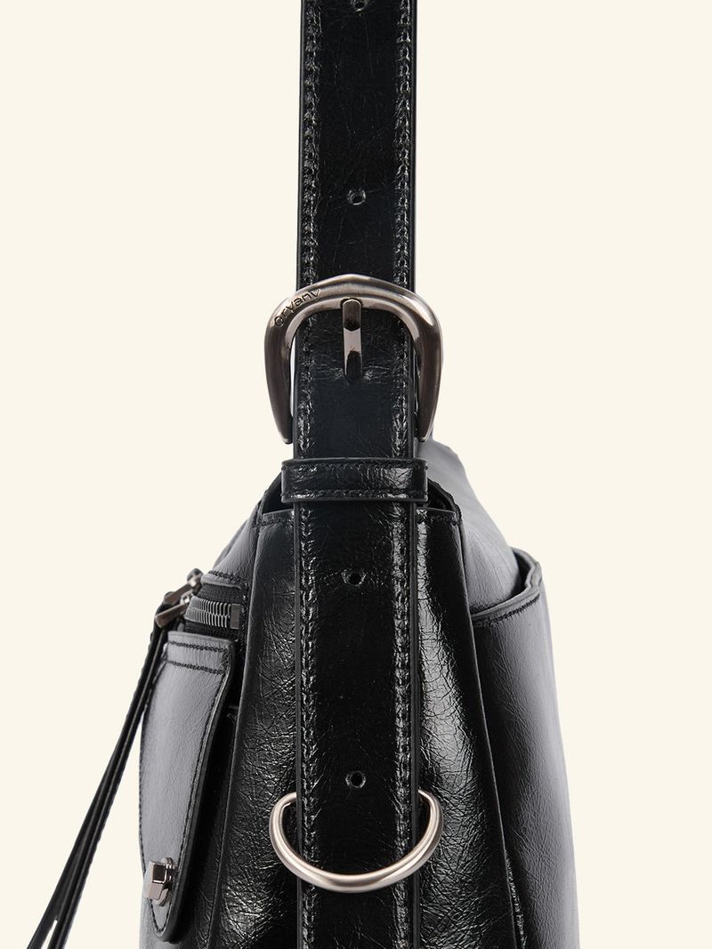 Moto Shoulder