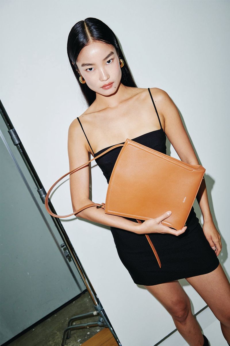 harp-half shoulder bag_camel