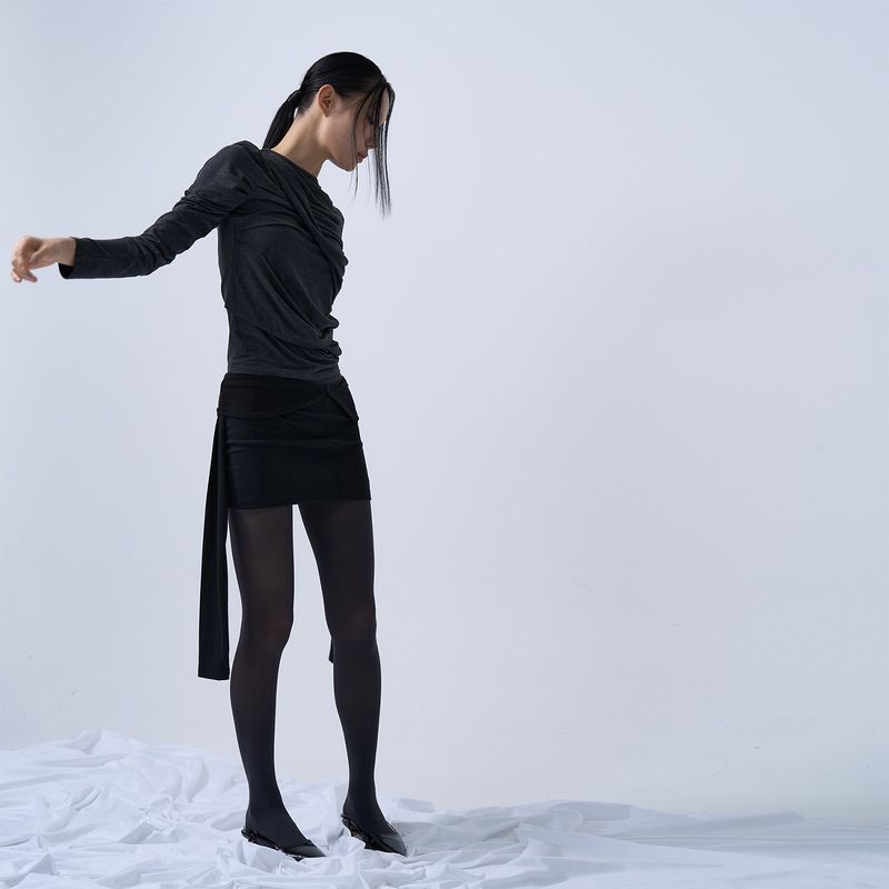 TWIST DRAPE LONG SLEEVE TOP (MELANGE BLACK)