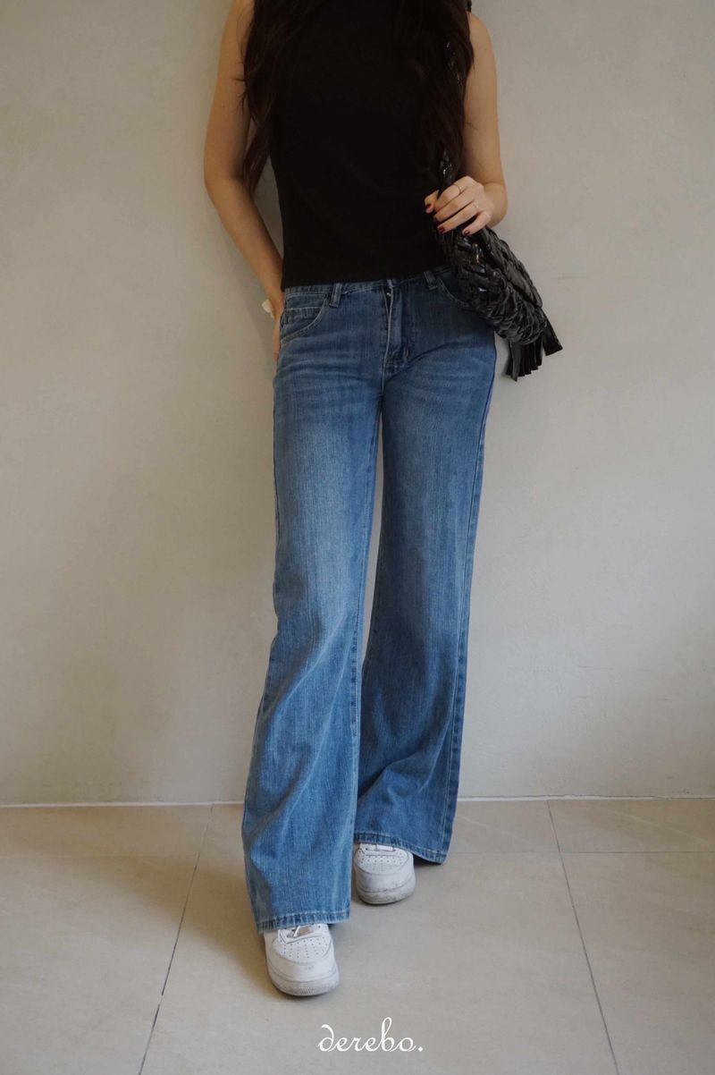 low semi-long denim pants