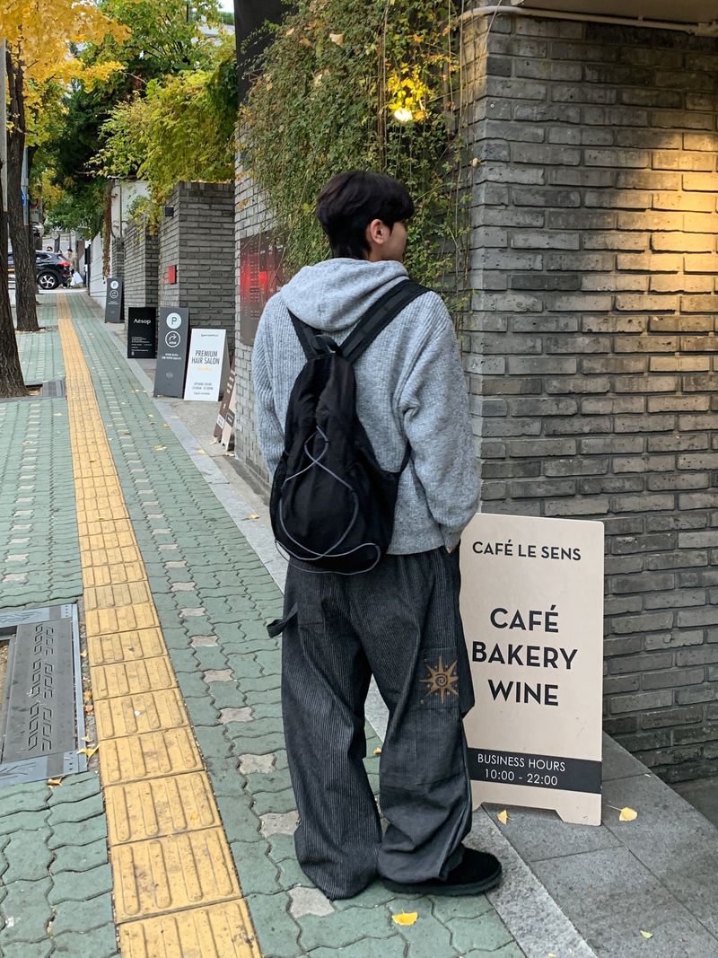 カッテイルケーブルフードニットジップアップ