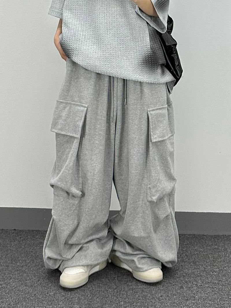 mild cargo long pants