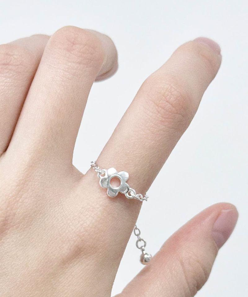 silver flower chain ring