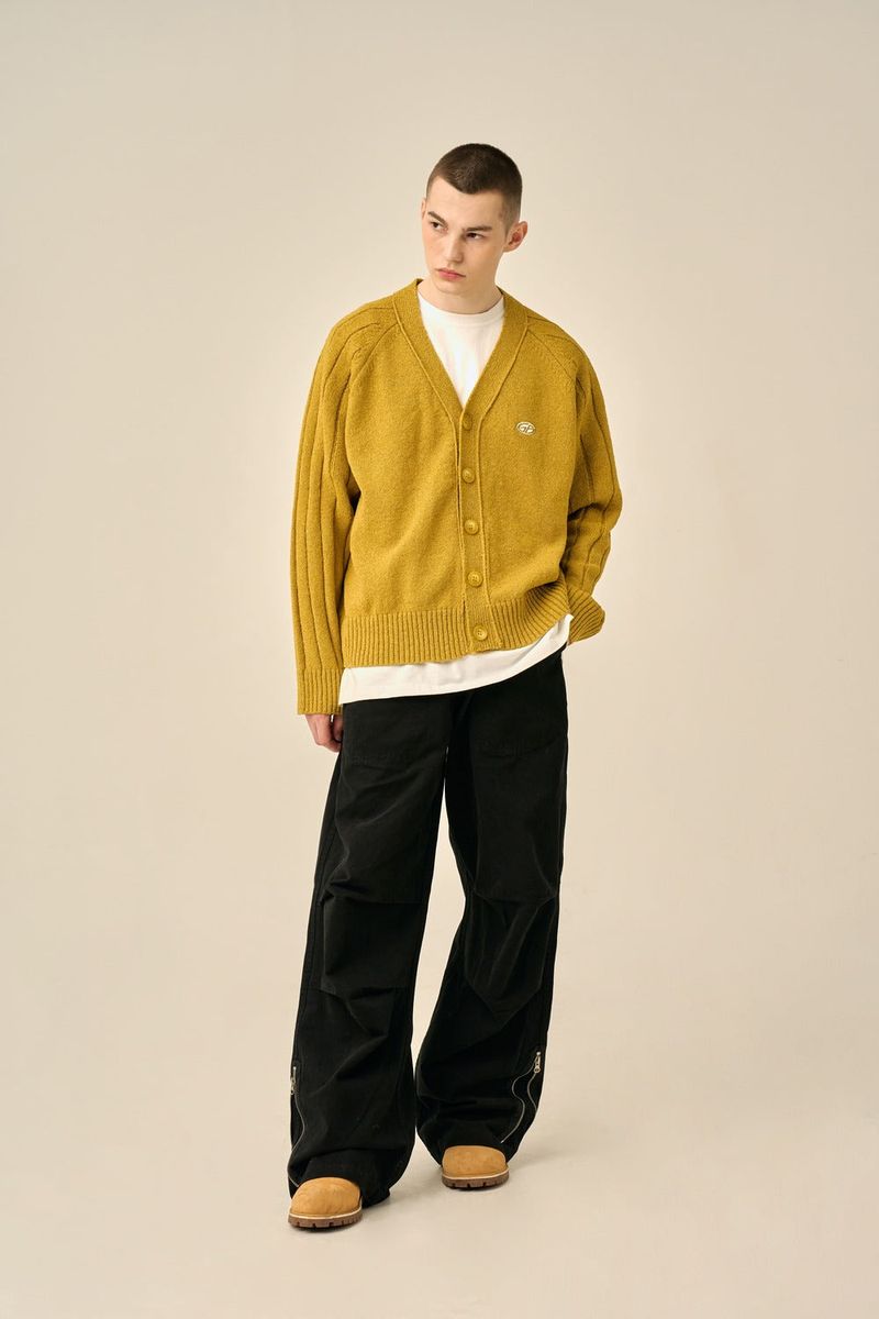 RAGLAN PATTERN BOOKLE CARDIGAN - OLIVE
