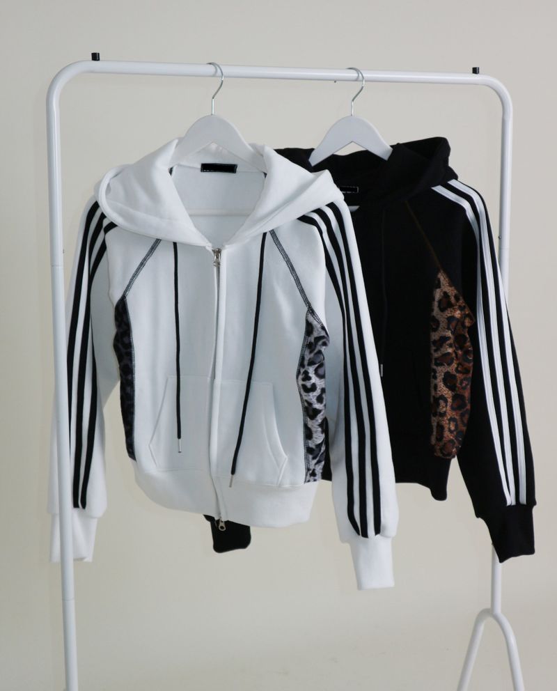 Kai Leopard Coloring Two Lines Cropped Napping Hood Zip-Up (Napping Lining)