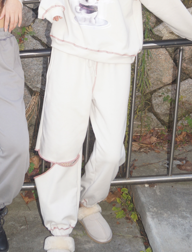 musemuseum（ミューズミュージアム）の「haku oriental sweat pants [ivory]（Pants）」