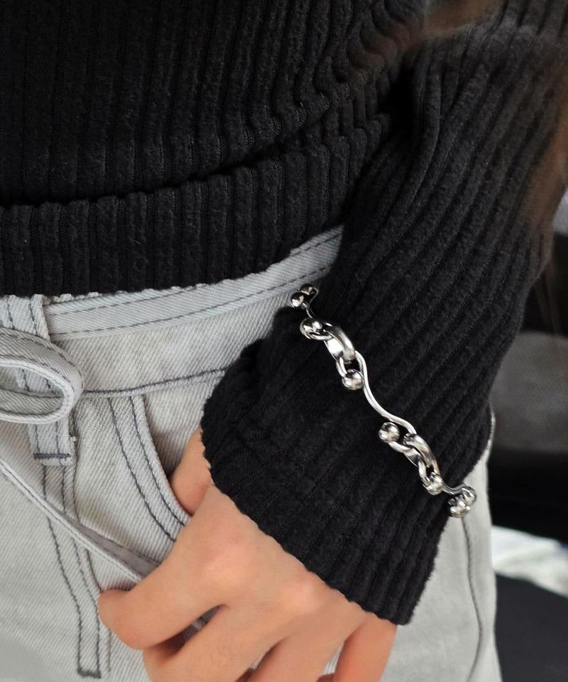 s.steel silver ball bracelet