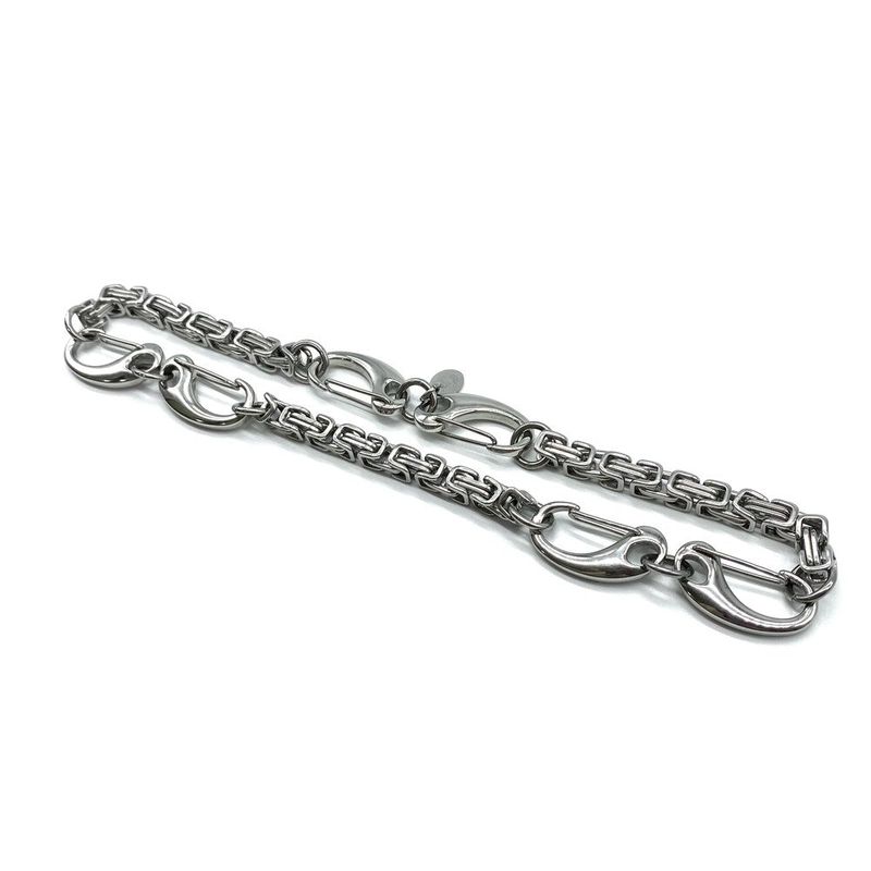 Hard harmony necklace