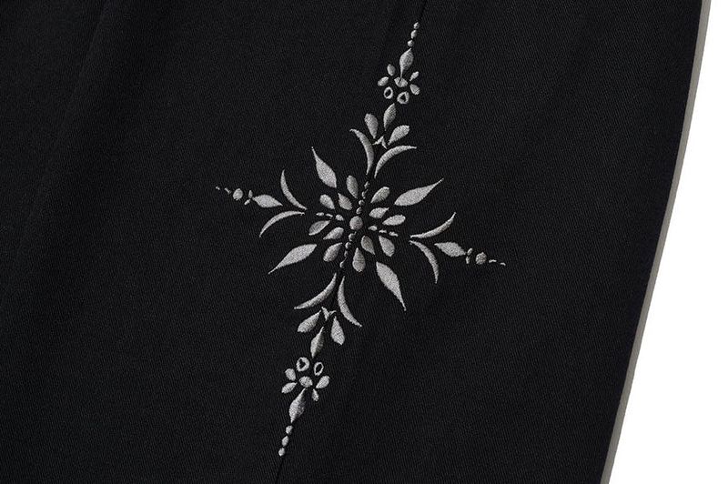 LOW-RISE FLOWER EMBROIDERY PANTS