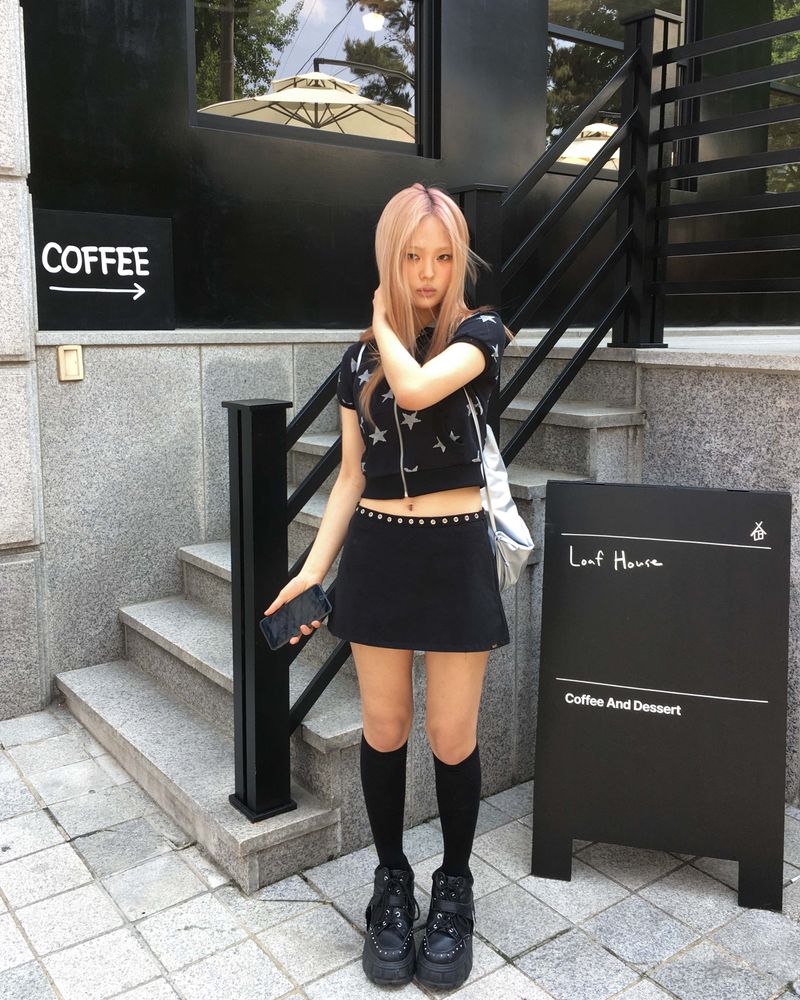 Star short hood jumper