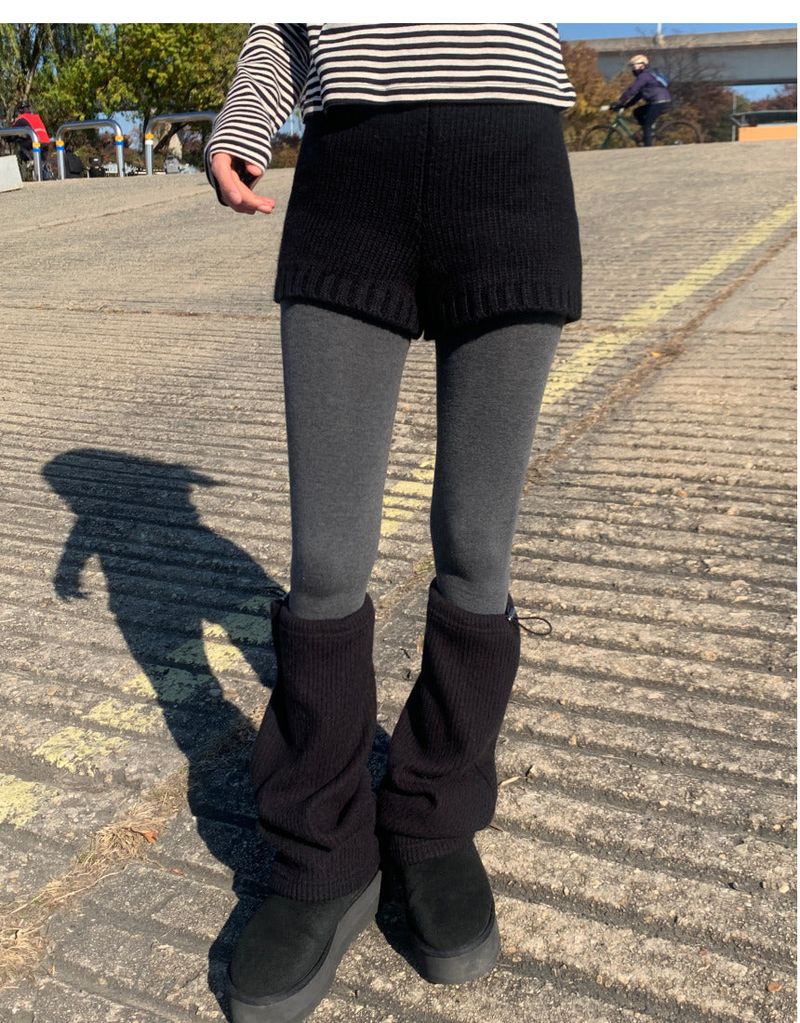 JENNIE knits short pants(2colors)
