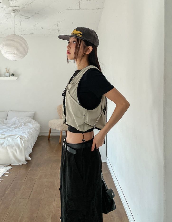 Lining string buckle crop vest