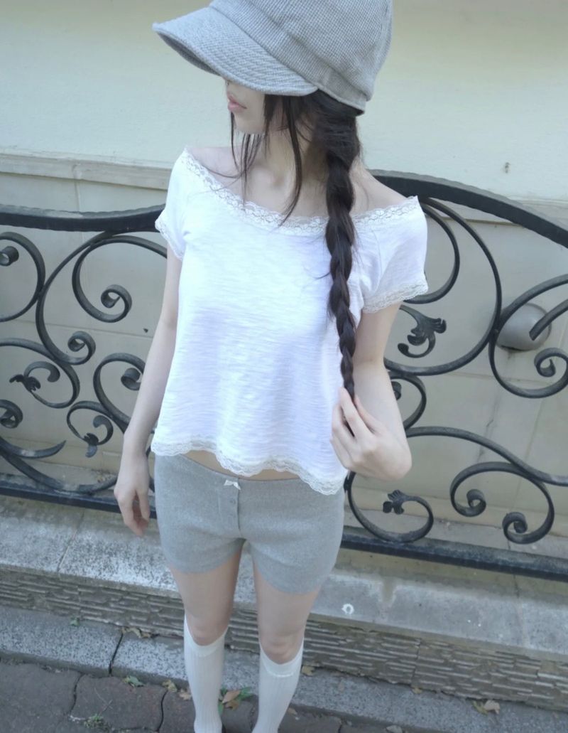 nika shorts