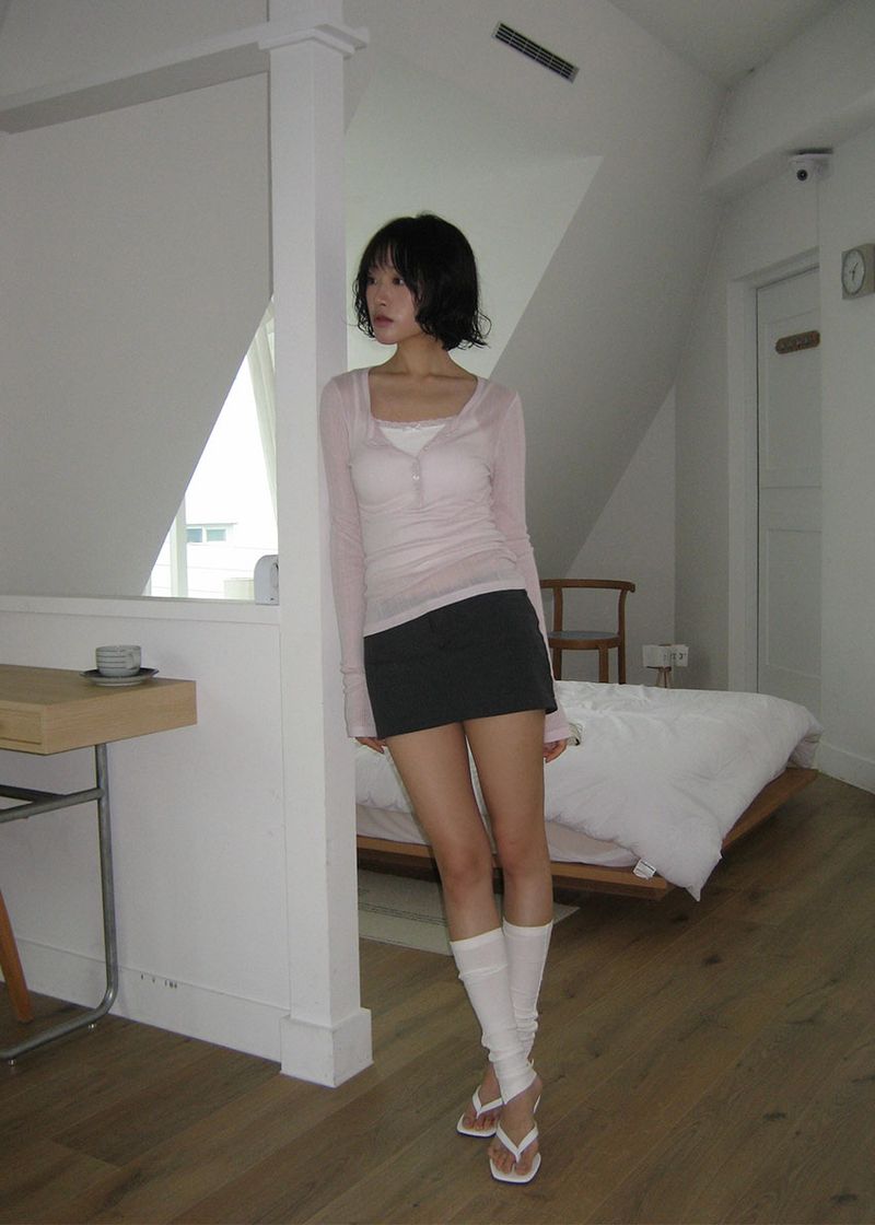 LOW MINI SKIRT