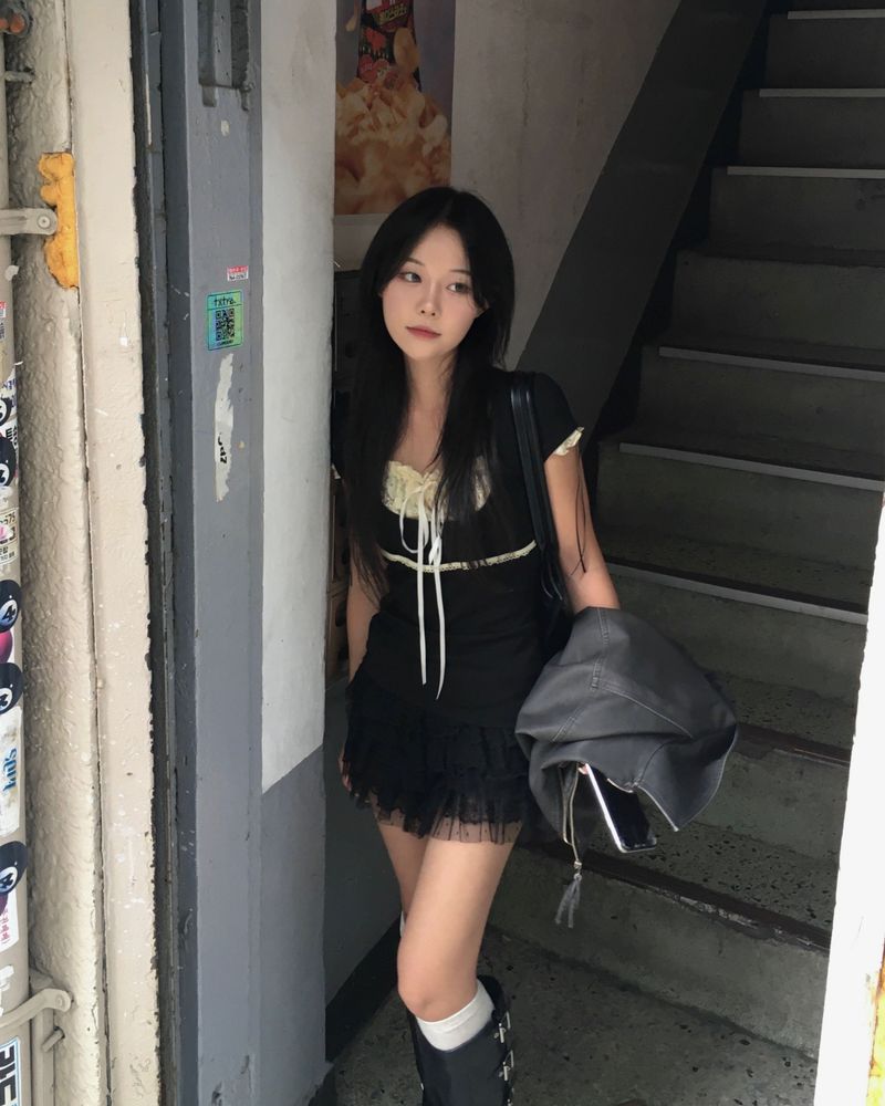 Vanilla lace shorts