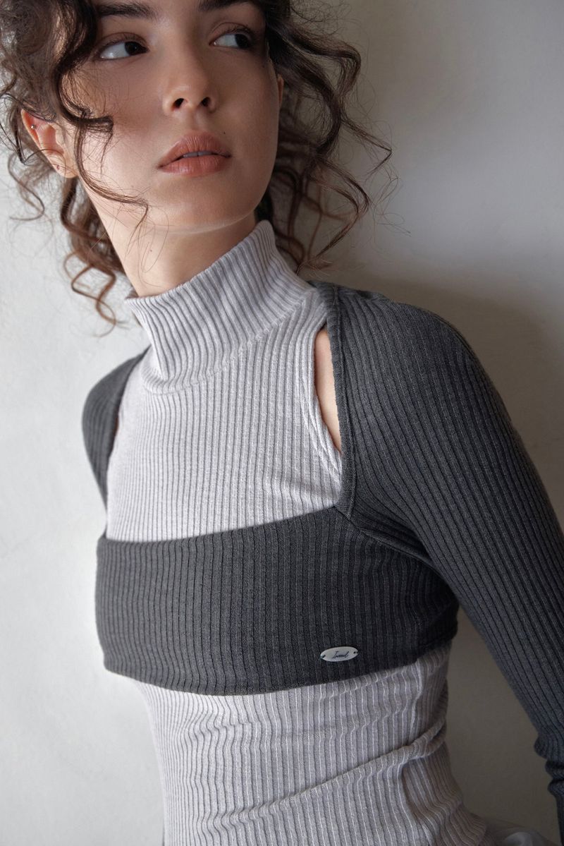 SOFT POSE TEE - CHARCOAL