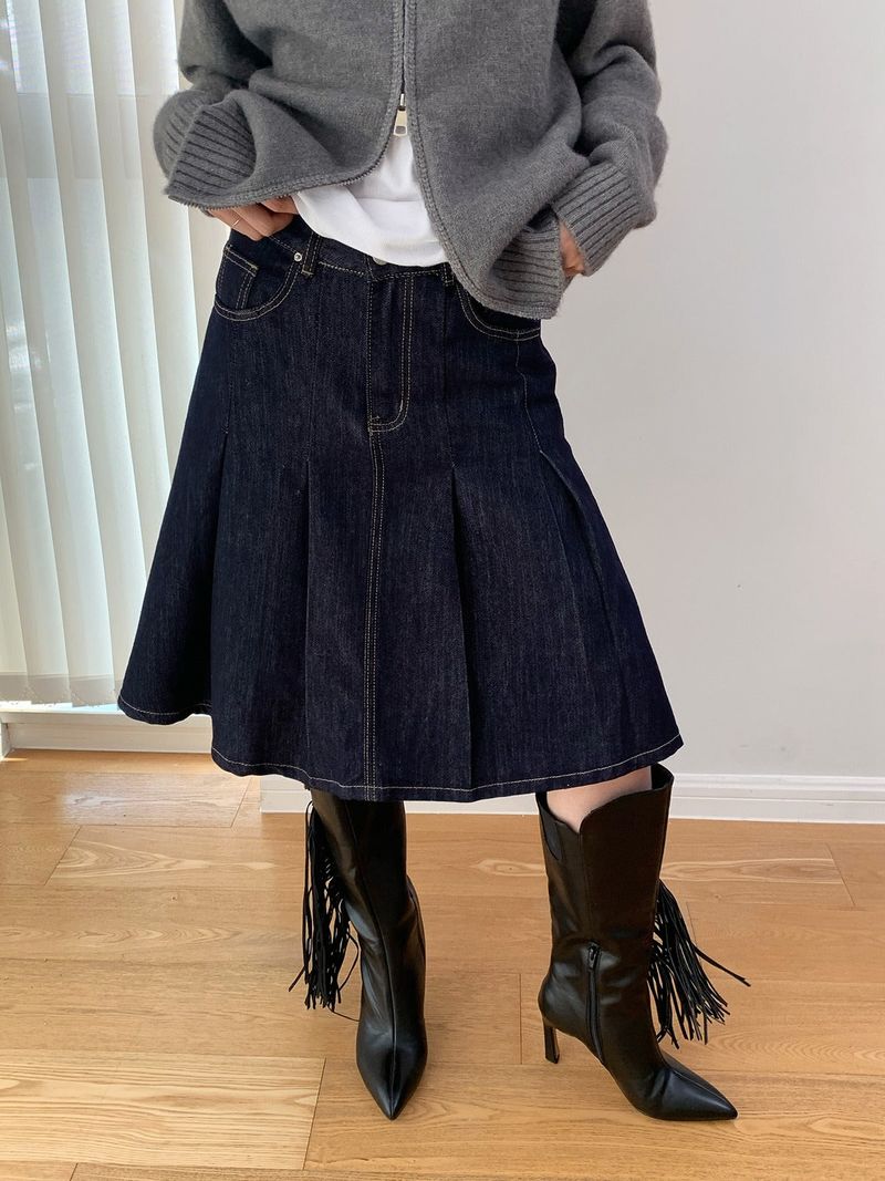 dereborujo（ドレボルゾー）の「Dark blue raw cotton flared pleats midi skirt（Skirts）」