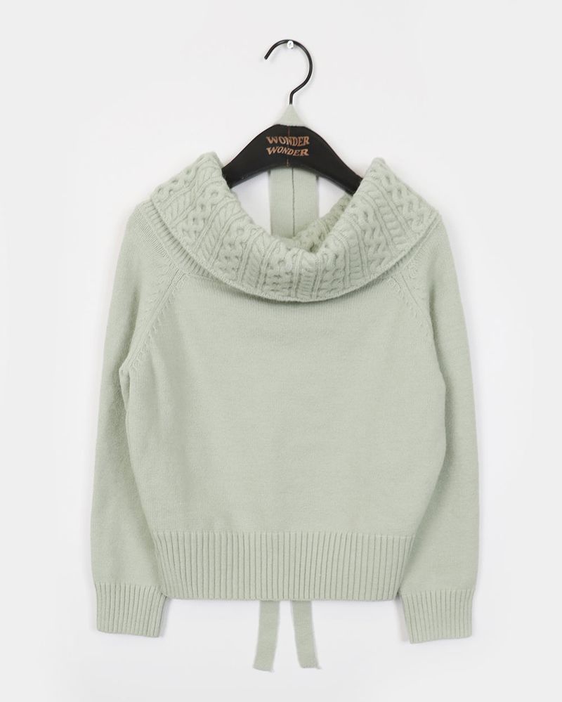 Weck Twisted Off-Shoulder Knit Set