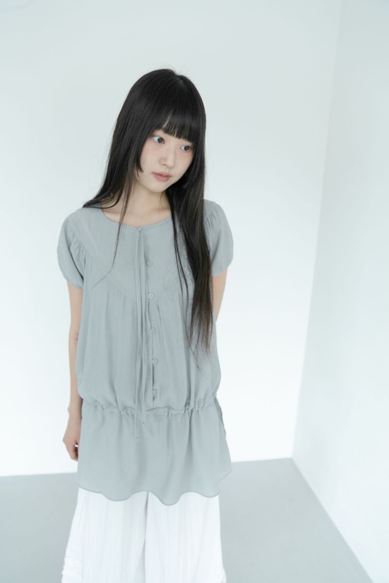 omoosoohy（オムスヒ）の「natural crack button mini ops(3colors)（Dresses）」