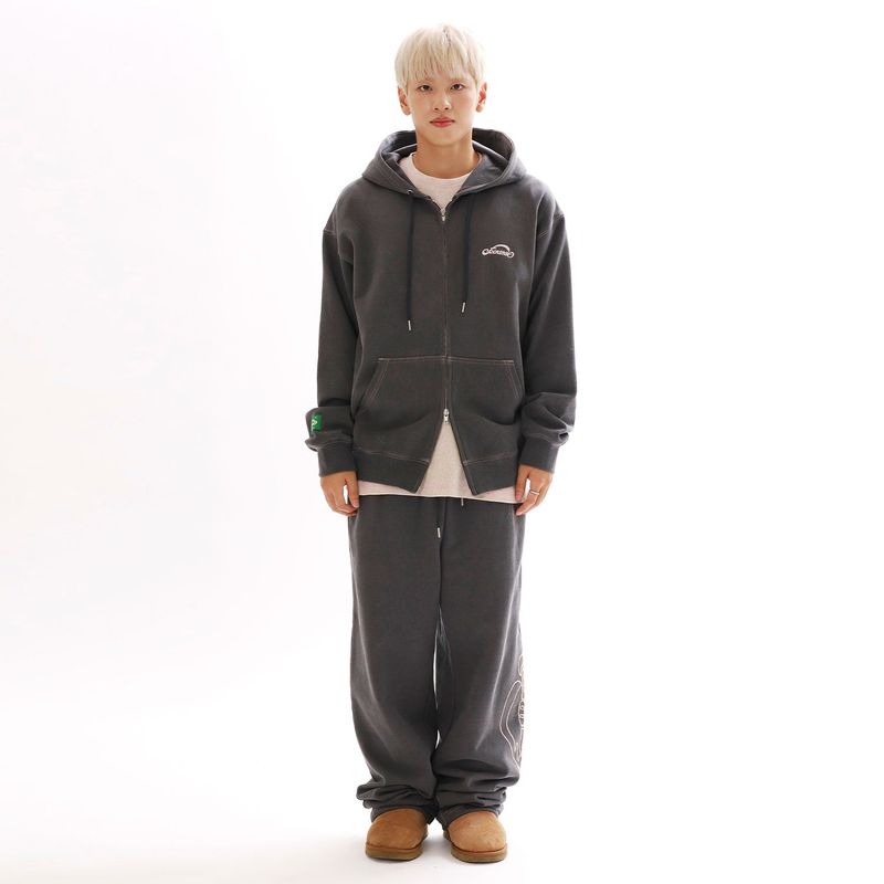 OFCOURSEWHYNOT（オブコースワイノット）の「ハートフェルト P/G スウェットパンツ_ブラウン（パンツ）」