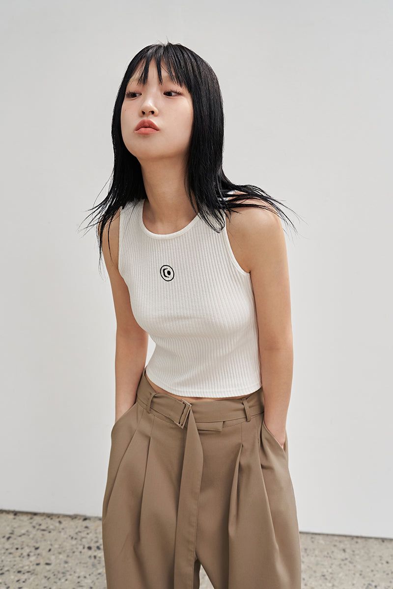 aAke LOGO SLEEVELESS