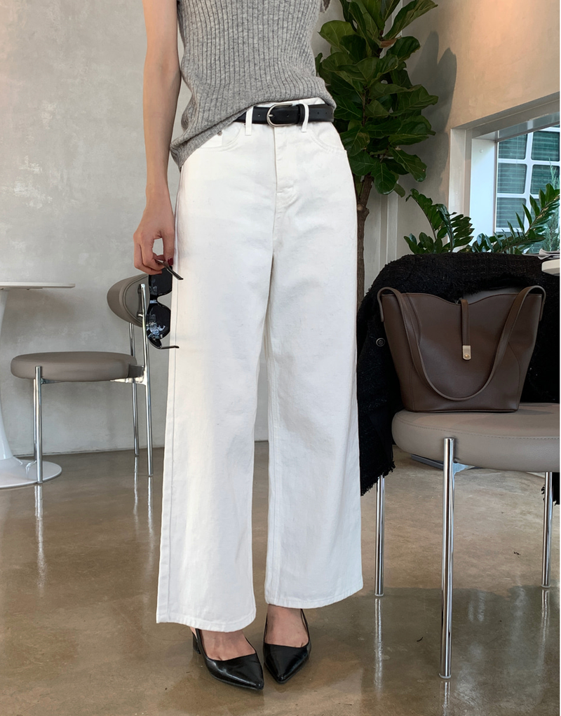 FINLEU（フィンル）の「オレ 990ベティコットンストレートパンツ / 2 カラーズ（パンツ）」