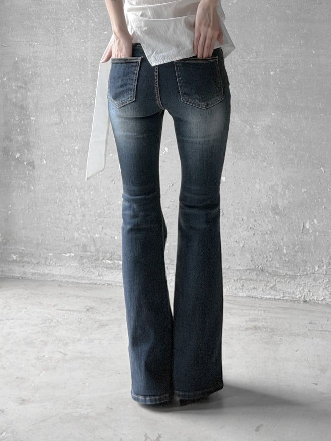 Lume Deep Blue Washed Low Bootcut Denim