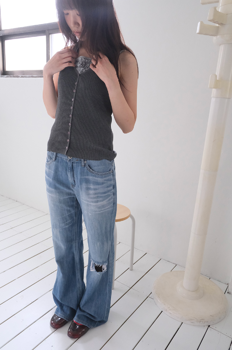 washing demage jean