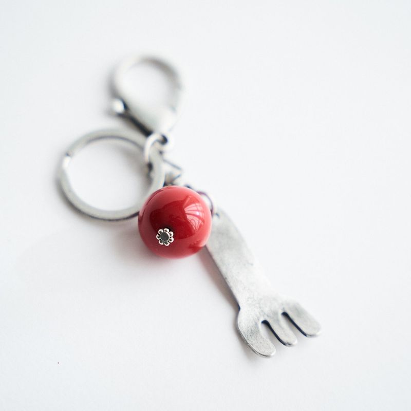 Tomato and fork keyring
