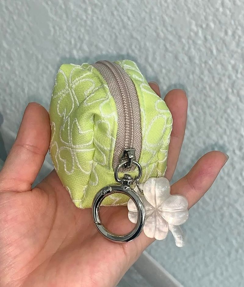 Lucky Pouch Keyring (2 colors)