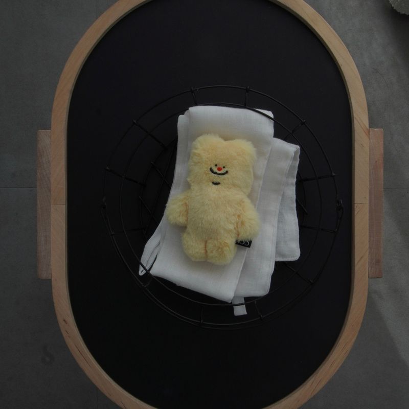 tuteogi yellow doll keyring